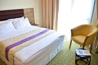 Отель Hotel Capitolina City Chic Клуж-Напока Стандартный двухместный номер с 1 кроватью-7