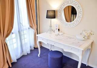 Отель Hotel Capitolina City Chic Клуж-Напока Двухместный номер Делюкс с 1 кроватью-1