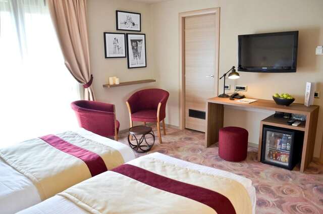 Отель Hotel Capitolina City Chic Клуж-Напока-26